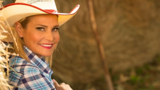 Simona Ventura in country style | Foto Web