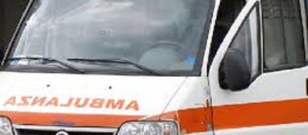 Incidente stradale: un morto sulla ss 106. Incidente stradale: un morto sulla ss 106.