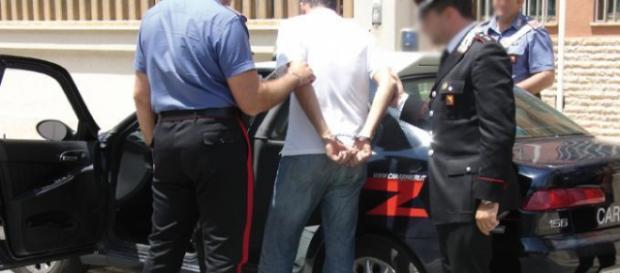 L'arresto eseguito dall'Arma dei Carabinieri L'arresto eseguito dall'Arma dei Carabinieri