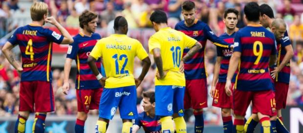 Barcelona recupera el liderato a un precio caro Barcelona recupera el liderato a un precio caro