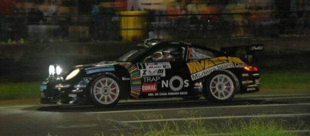 Porsche de Pedro Calado e Alexandre Camacho. Porsche de Pedro Calado e Alexandre Camacho.