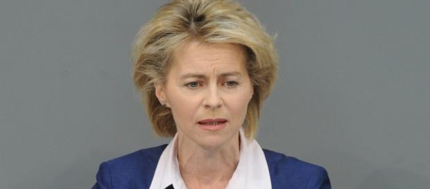 Unter Beschuss: Ursula von der Leyen (CDU/CSU) Unter Beschuss: Ursula von der Leyen (CDU/CSU)