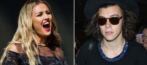Os dois cantores gostam muito um do outro. Os dois cantores gostam muito um do outro.