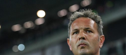 Sinisa Mihajlovic criticato dai tifosi del Milan.