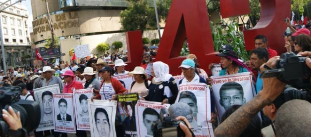 A un año de los hechos de Ayotzinapa A un año de los hechos de Ayotzinapa