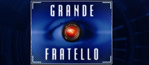Grande fratello: bacio tra Alessandro e Federica Grande fratello: bacio tra Alessandro e Federica