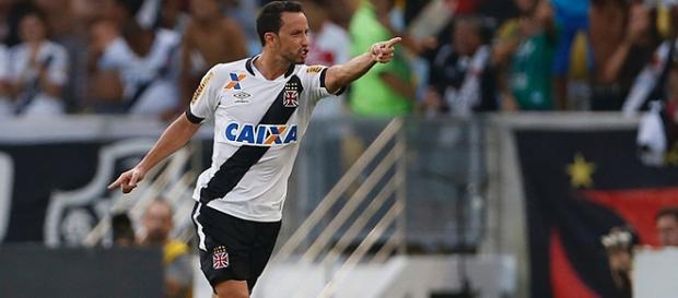 Nenê marca e garante virada do Vasco no Maracanã Nenê marca e garante virada do Vasco no Maracanã