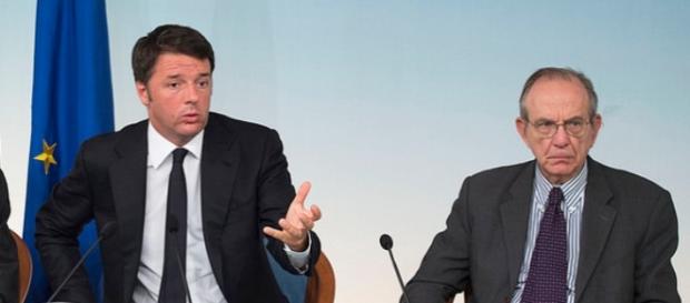 Renzi e Padoan a lavoro sulla legge Sabilità 2016 Renzi e Padoan a lavoro sulla legge Sabilità 2016