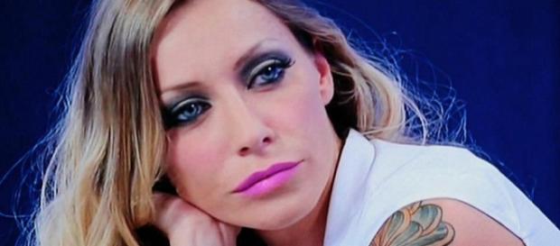 Uomini e donne news di gossip su Karina e Teresa. Uomini e donne news di gossip su Karina e Teresa.
