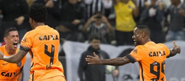 Novo uniforme do Corinthians Paulista. Novo uniforme do Corinthians Paulista.