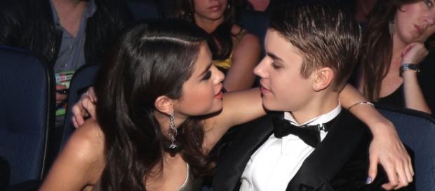 O casal Jelena separou-se no ano passado. O casal Jelena separou-se no ano passado.