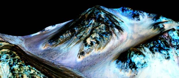 O HiRise detectou a presença de água em Marte O HiRise detectou a presença de água em Marte