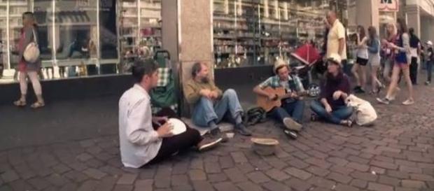 Stufo di vivere per strada si fa arrestare Stufo di vivere per strada si fa arrestare