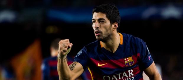 Suárez marca un golazo que le da vuelta al partido Suárez marca un golazo que le da vuelta al partido
