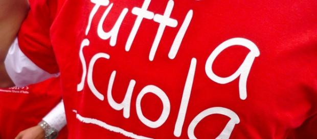 Un elev român a fost dat afară din clasă Un elev român a fost dat afară din clasă