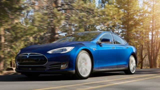 Tesla Model S sar&agrave; dotata di un pilota automatico