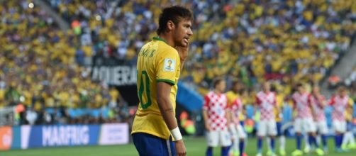 Neymar, uomo copertina dell'edizione 2016 di PES