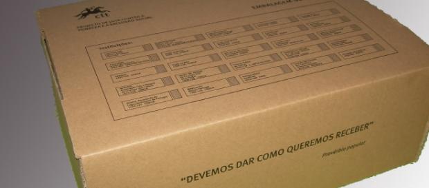 Imagem da embalagem solidária disponível nos CTT Imagem da embalagem solidária disponível nos CTT