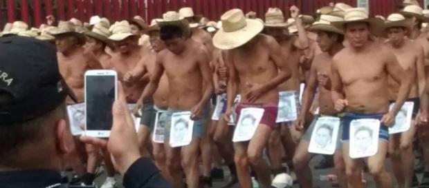 Integrantes de los 400 Pueblos Integrantes de los 400 Pueblos
