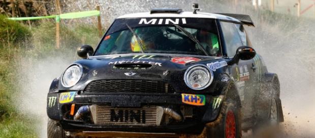 Nani Roma y su Mini Cooper Works Nani Roma y su Mini Cooper Works
