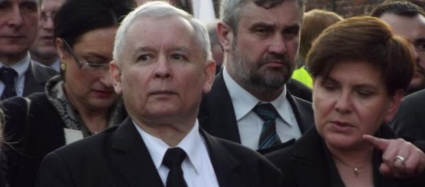 Szydło objaśnia Kaczyńskiemu misterny plan Szydło objaśnia Kaczyńskiemu misterny plan