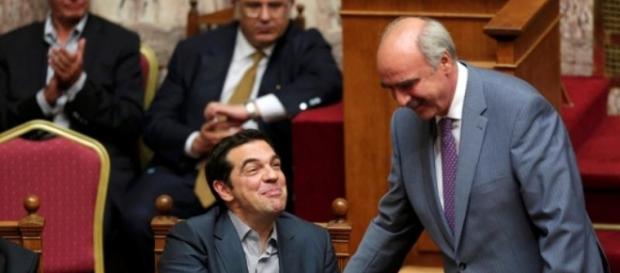 Tisipras e Meimarakis, grande coalizione in vista Tisipras e Meimarakis, grande coalizione in vista