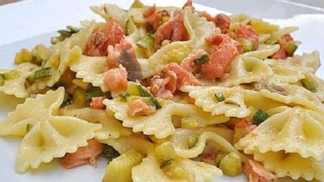 Farfalle piccanti con tonno fresco