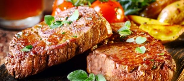 A carne deve ser consumida com equilibrio A carne deve ser consumida com equilibrio