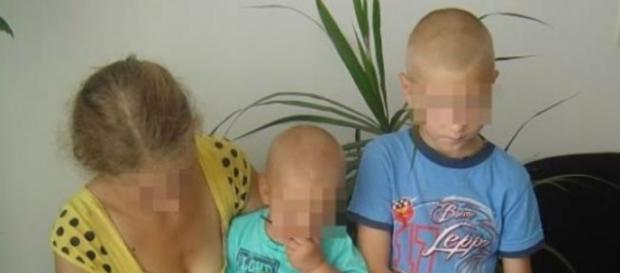 A dat anunț la ziar că își dă copilul spre adopție A dat anunț la ziar că își dă copilul spre adopție