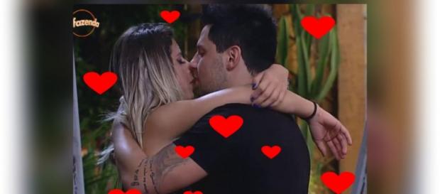 Ana Paula e Thiago estão cada vez mais próximos Ana Paula e Thiago estão cada vez mais próximos