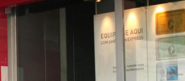Detido suspeito de assaltos a bancos. Detido suspeito de assaltos a bancos.