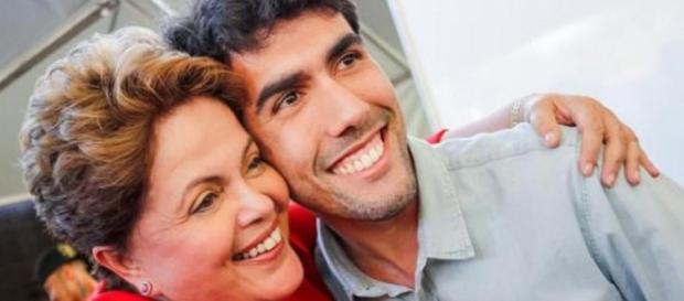 Dilma e Jeferson Monteiro (Google Imagens) Dilma e Jeferson Monteiro (Google Imagens)