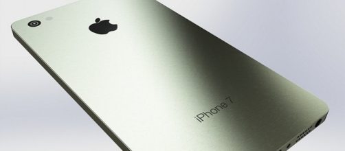 Uscita iPhone 7 o 6S, prezzo e novità