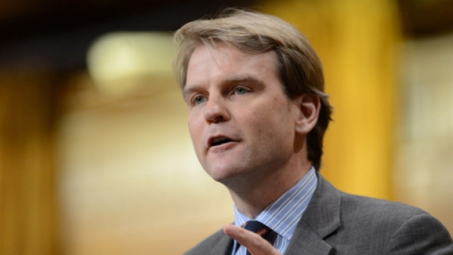 Il ministro canadese Chris Alexander