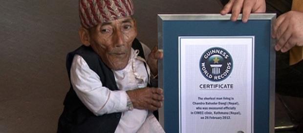 Chandra Bahadur Dangi cel mai mic om din lume Chandra Bahadur Dangi cel mai mic om din lume