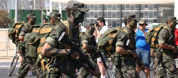 Dilma envia exército para conter conflito Dilma envia exército para conter conflito