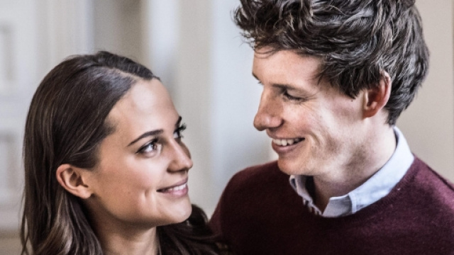 Gli attori Alicia Vikander ed Eddie Redmayne