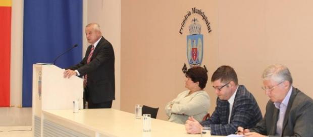 Sorin Oprescu vorbind ca primar general Sorin Oprescu vorbind ca primar general