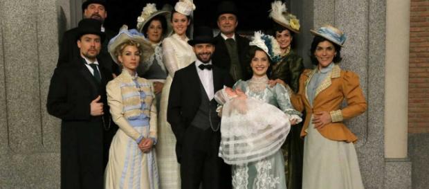 Una Vita: Il battessimo di Adriana Una Vita: Il battessimo di Adriana