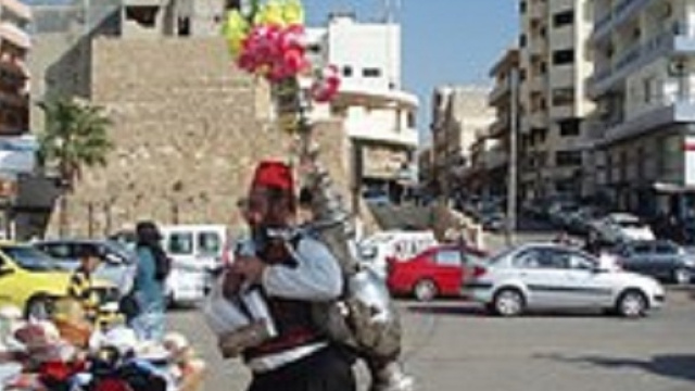 Oriente: edifici, strade, architetture.