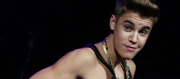 Justin Bieber traiu Selena com Kendall Jenner. Justin Bieber traiu Selena com Kendall Jenner.