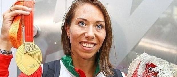 Marina Arzamasova struck gold in the WC 800. Marina Arzamasova struck gold in the WC 800.