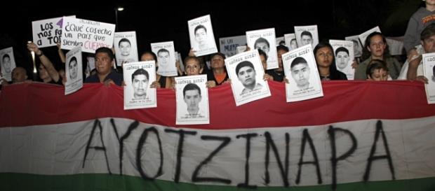 Masacre de Ayotzinapa, casi un año sin resultados Masacre de Ayotzinapa, casi un año sin resultados
