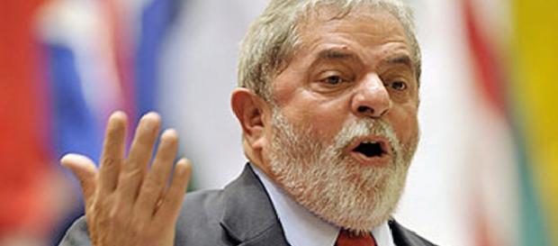 Polícia Federal quer ouvir Lula sobre a Lava Jato Polícia Federal quer ouvir Lula sobre a Lava Jato