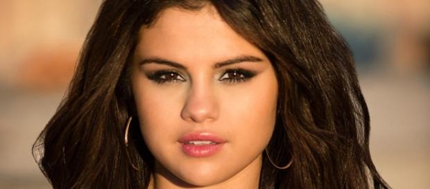 Selena Gomez pode voltar para o seu ex-namorado. Selena Gomez pode voltar para o seu ex-namorado.