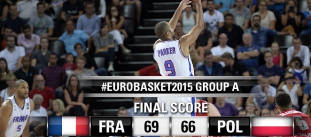 Tony Parker anotando la canasta más importante. Tony Parker anotando la canasta más importante.
