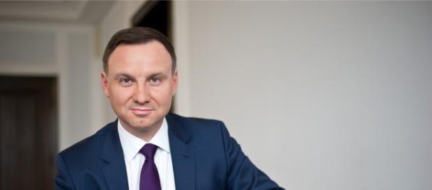 Trudna decyzja Andrzeja Dudy w sprawie referendum. Trudna decyzja Andrzeja Dudy w sprawie referendum.