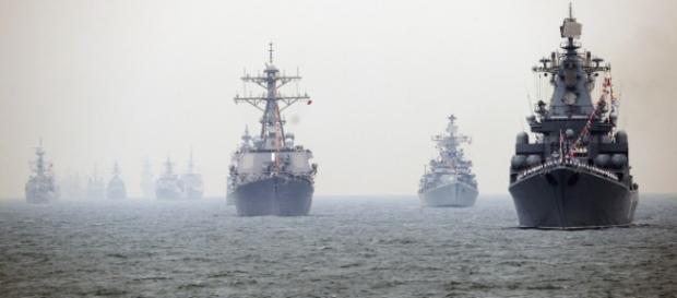 Alcune navi militari cinesi durante esercitazione Alcune navi militari cinesi durante esercitazione