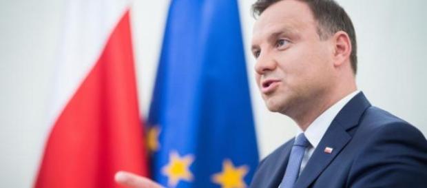 Andrzej Duda podczas przemowy w Krynicy. Andrzej Duda podczas przemowy w Krynicy.