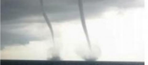 La tromba d'aria avvistata ad Agosto nel Salento La tromba d'aria avvistata ad Agosto nel Salento